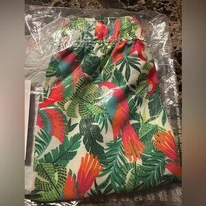 ✨New Old Navy Printed Swim Trunks Baby Boys Newborn 0-3 Months Parrots ✨